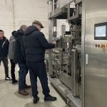 ברוכים הבאים בחום לקוחות זרים לבקר את החברה שלנו כדי לבדוק ציוד משני